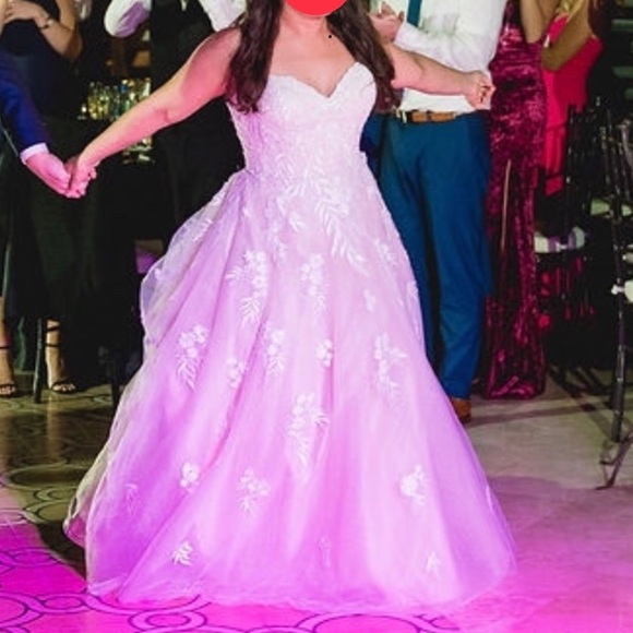 Wedding Gown • MIA SOLANO • PIA • 14 - Picture 5 of 8